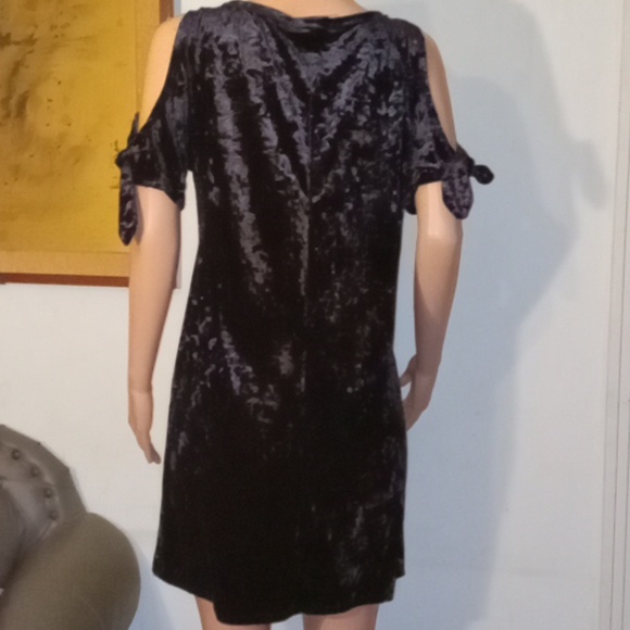 Velvet Cold Shoulder Dress - Picture 5 of 5